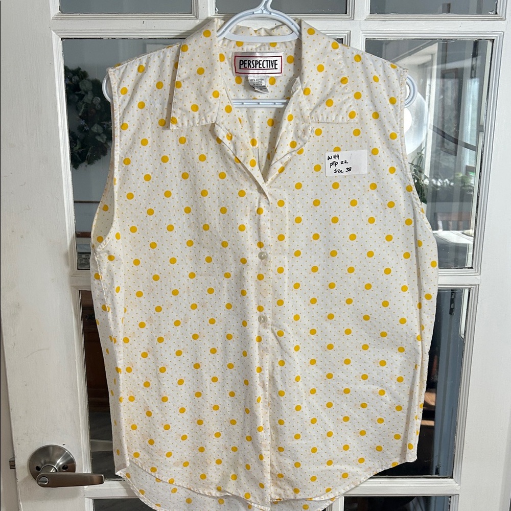 W49.    Perspective Sleeveless White Blouse with Yellow Polka Dots